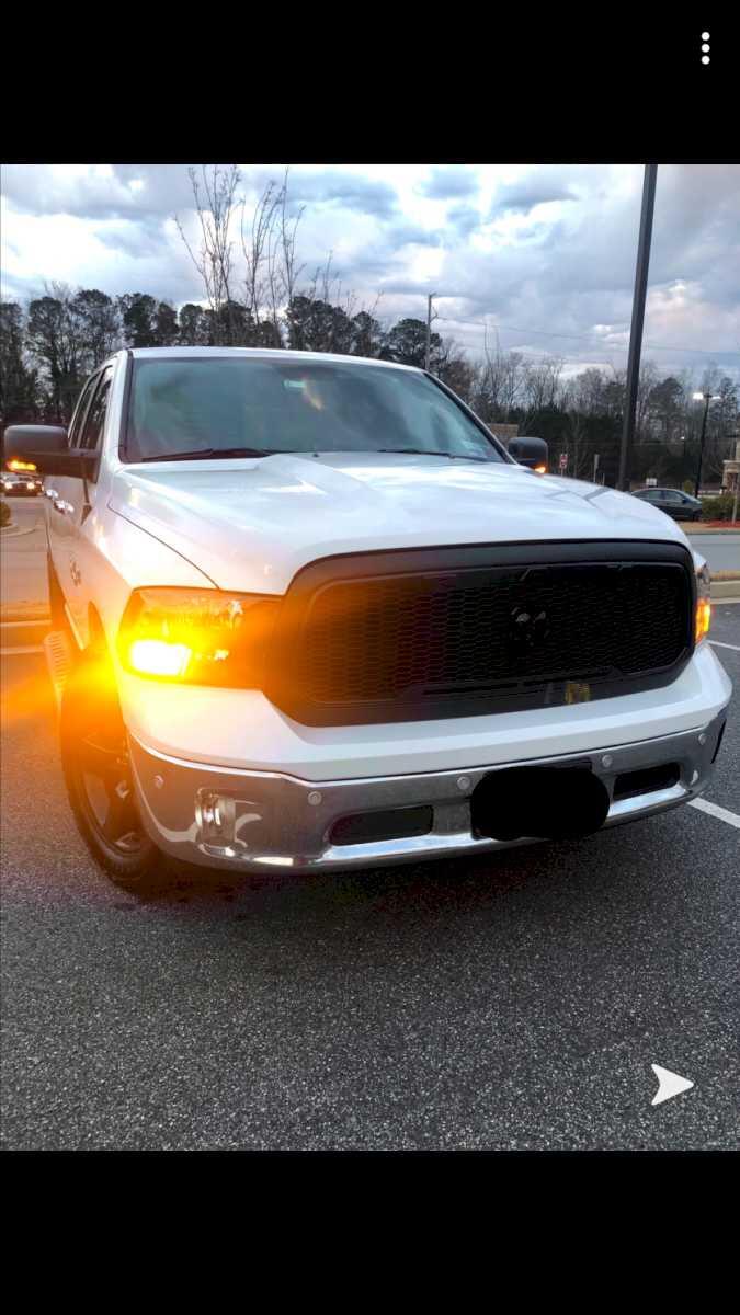 3157 Switchback LED Turn Signal Bulbs | Built-In Resistors | White/Amber Color | No Hyper Flash